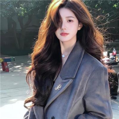 黄阿丽：小眼镜蛇